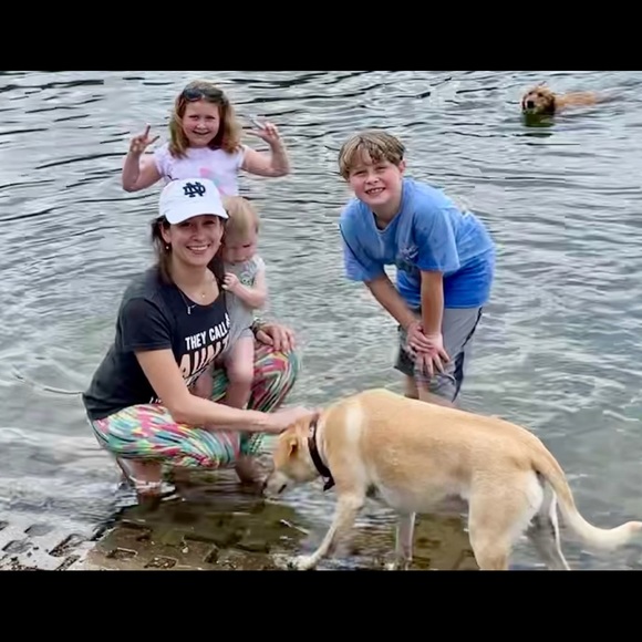 Meet your Posher, Amelia - Picture 5 of 9